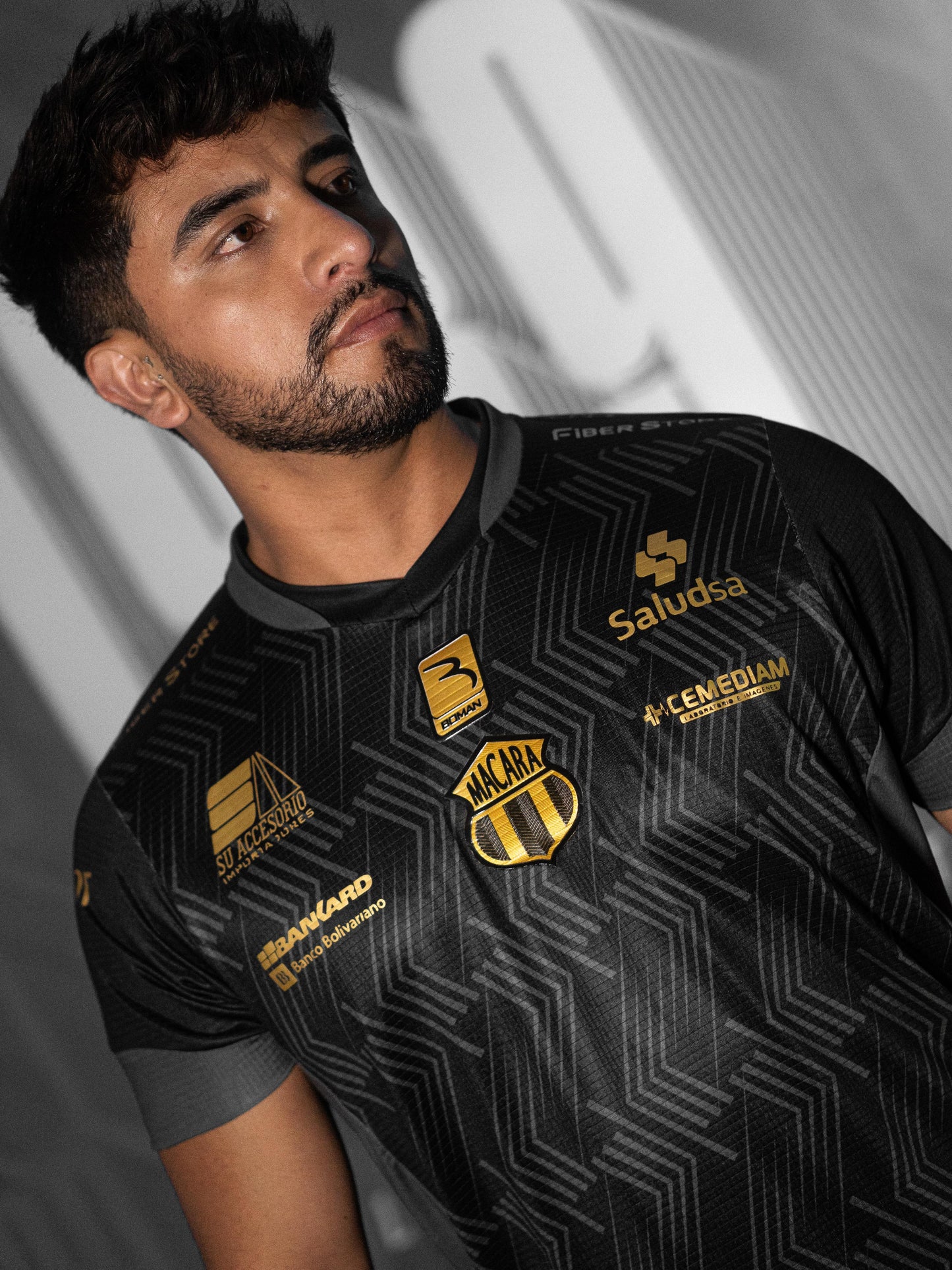 Men's Macara - Alternate - Black and Gold