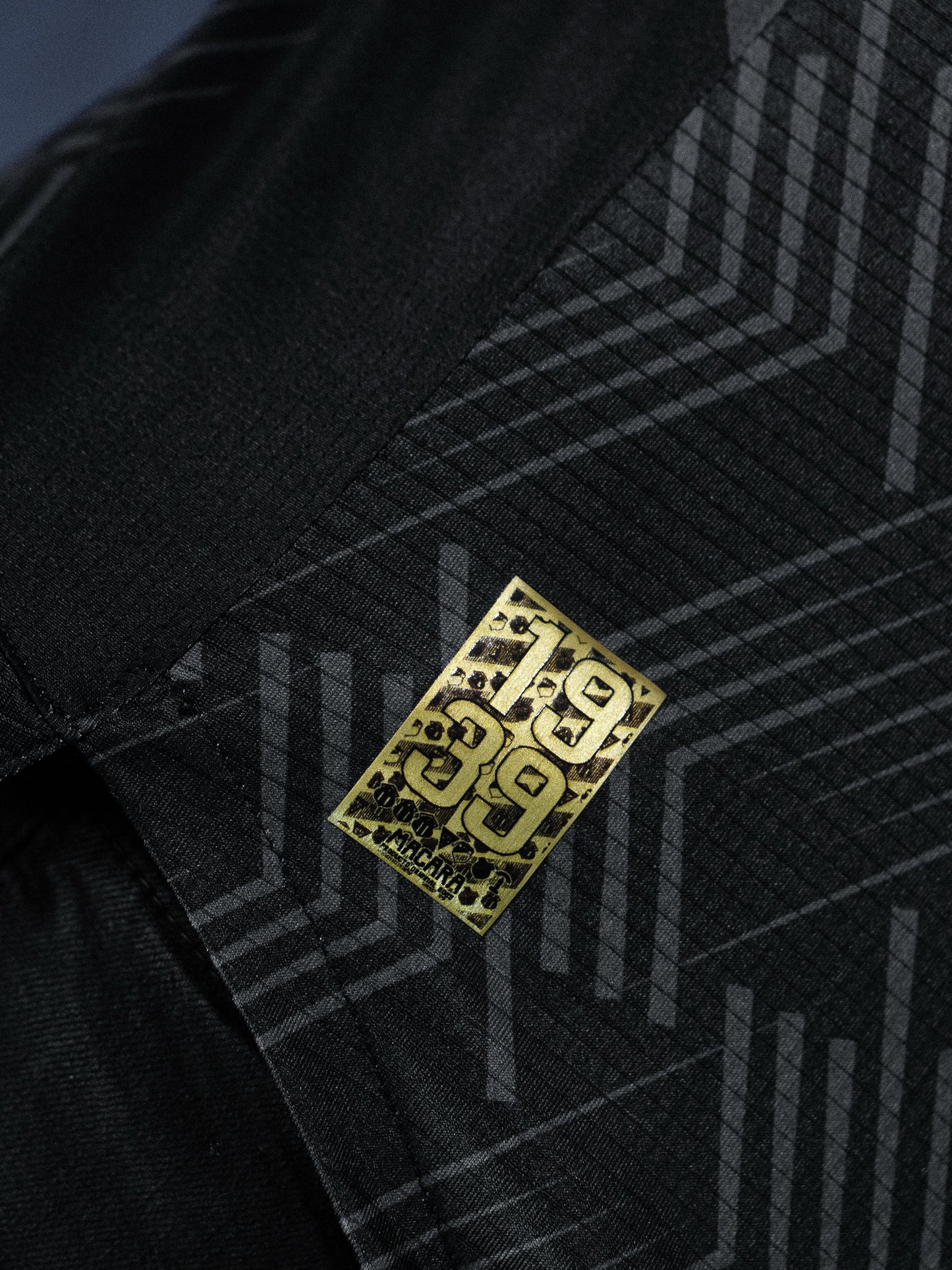 Men's Macara - Alternate - Black and Gold